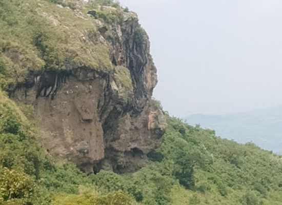 kenya/lake-victoria-basin/attraction/chesokwo-hills-caves-and-escapement