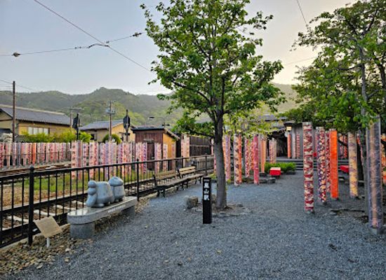 japan/kyoto/arashiyama/attraction/kimono-forest