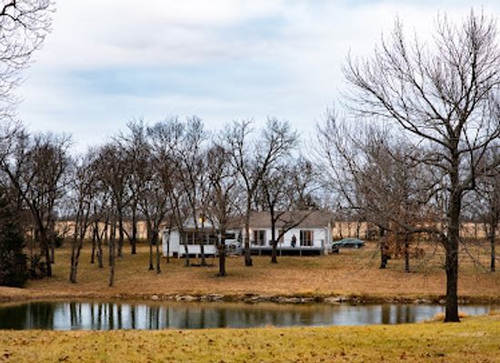 kansas/marais-des-cygnes/attraction/isinglass-estate