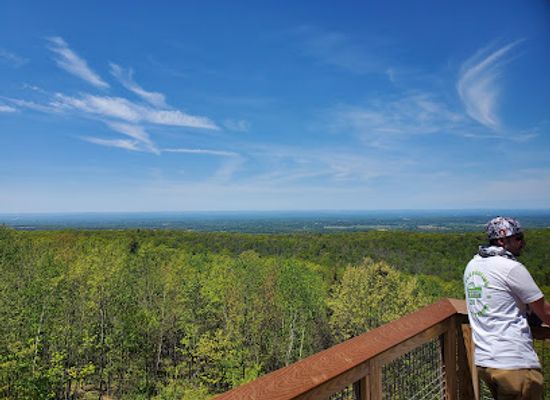 connecticut/tolland-county/attraction/shenipsit-state-forest-soapstone-mountain