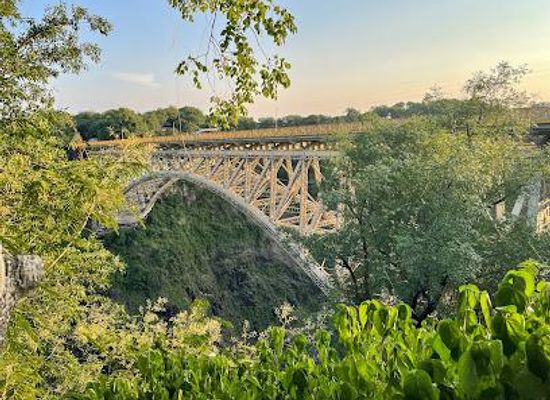 zambia/livingstone/attraction/victoria-falls-bridge