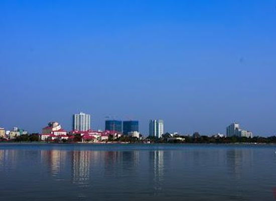 vietnam/hanoi/attraction/west-lake