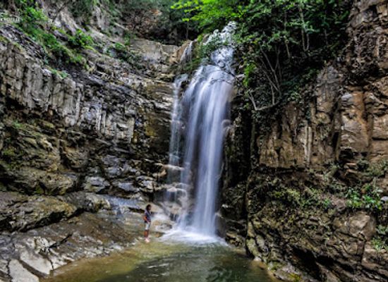 georgia/pshavi/attraction/leghvtakhevi-waterfall