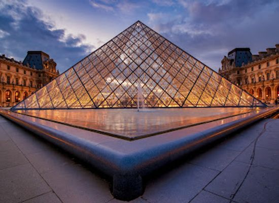 france/paris/saint-germain-des-pres/attraction/louvre-pyramid