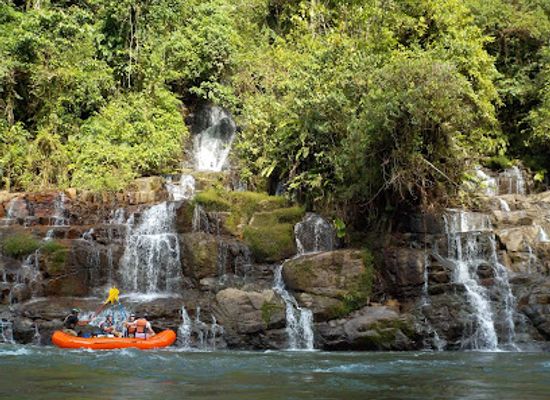 ecuador/tena/attraction/caveman-adventures