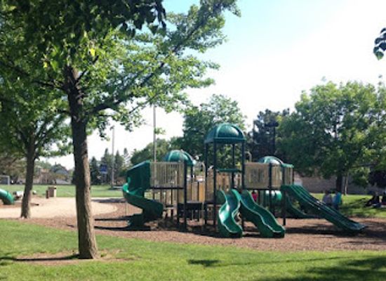 illinois/berwyn/attraction/freedom-park