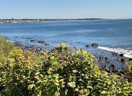 rhode-island/burlingame-state-park/attraction/point-judith-lighthouse