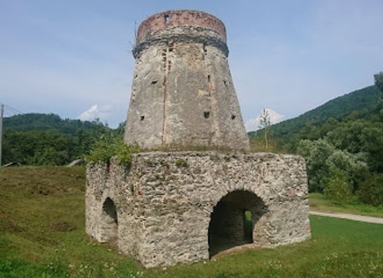 slovakia/gemer/attraction/vysoka-pec-sirk-cervenany