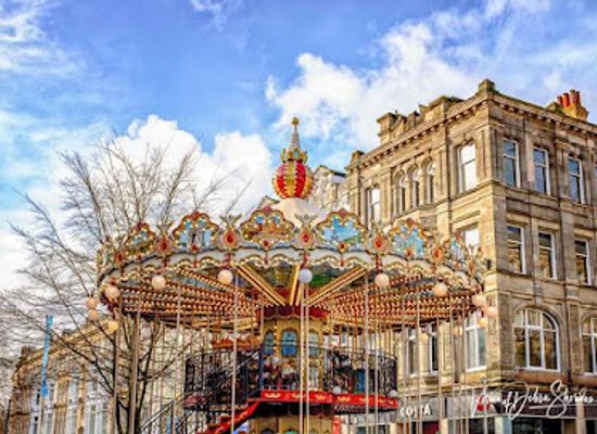 united-kingdom/cardiff/attraction/carousel-in-queen-street