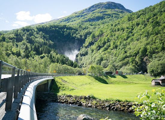 norway/vestlandet/attraction/stalheimfossen