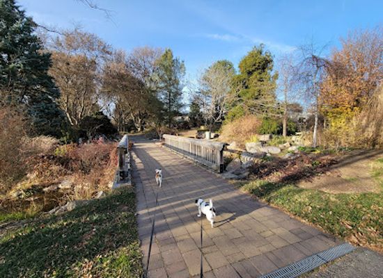 virginia/blacksburg/attraction/hahn-horticulture-garden