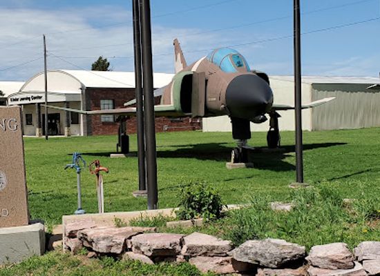 oklahoma/enid/attraction/woodring-wall-of-honor-and-veterans-park-inc