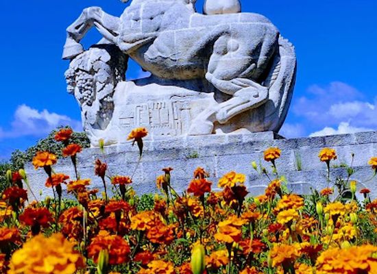 bulgaria/gabrovo/attraction/monument-to-fertility