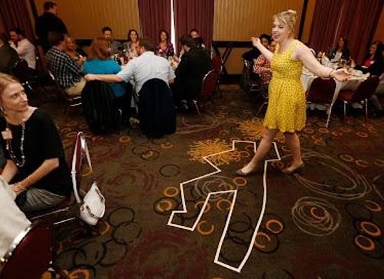 oklahoma/tulsa/attraction/the-dinner-detective-murder-mystery-dinner-show-tulsa-oklahoma