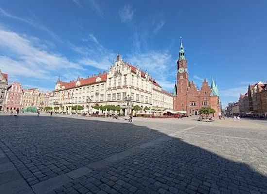 poland/wroclaw/attraction/sukiennice