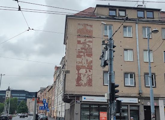 poland/wroclaw/attraction/plaskorzezba-mural-z-czasow-prl