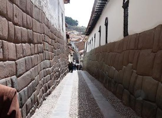 peru/ausangate-trek/attraction/c-hatunrumiyoc