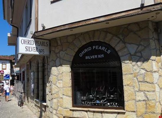 albania/pogradec-region/attraction/ohrid-pearls-silver-family-leveski