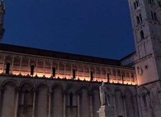 italy/pisa/attraction/chiesa-di-san-michele-in-foro