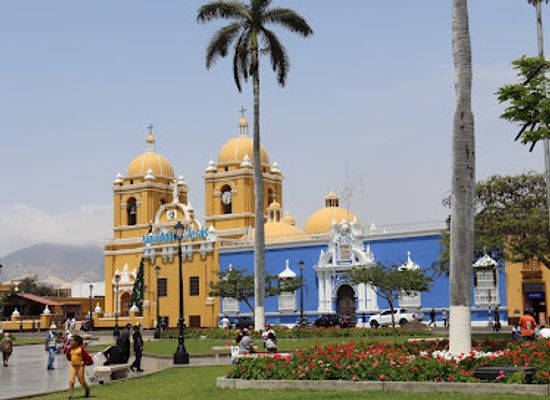 peru/trujillo/centro-historico/attraction/trujillo-cathedral-basilica