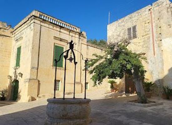 malta/bugibba/attraction/pjazza-mesquita