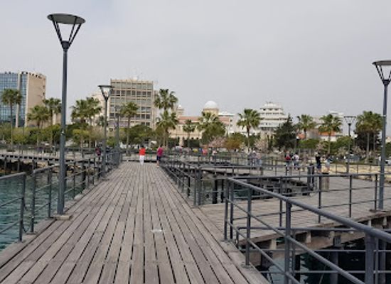 cyprus/limassol-district/attraction/molos-center-small-pier