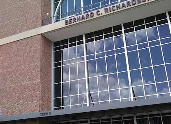 texas/college-station/attraction/reveille-memorial