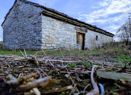 kosovo/drenica/attraction/mulliri-i-vjeter-i-ujit-mulliri-i-begajve