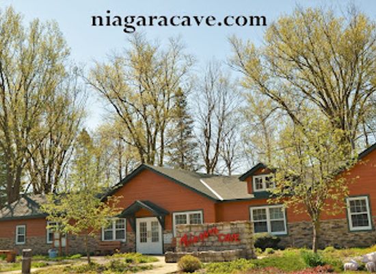 minnesota/minnesota-driftless-area/attraction/niagara-cave