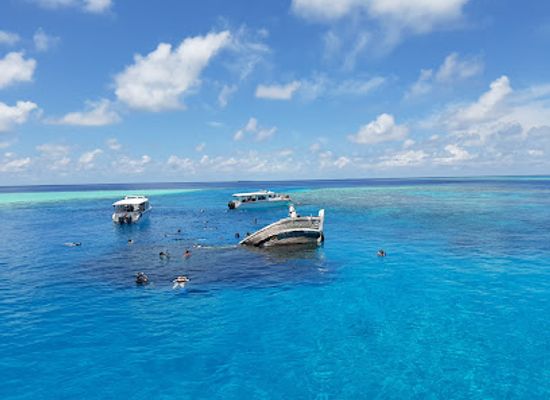 maldives/vaavu-atoll/attraction/vaavu-shipwreck