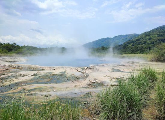 uganda/kibale-national-park/attraction/sempaya-female-hot-springs