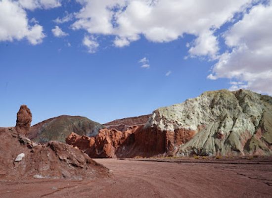 chile/valle-de-la-luna/attraction/valle-del-arcoiris