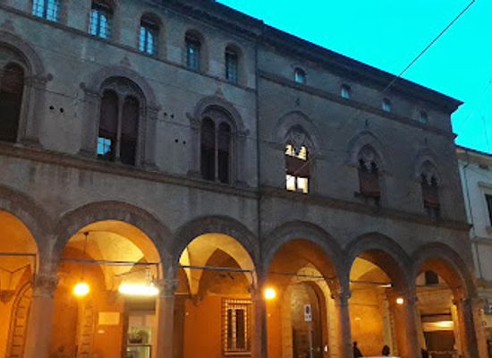 italy/bologna/attraction/palazzo-fava