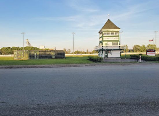 canada/charlottetown/attraction/red-shores-racetrack-casino