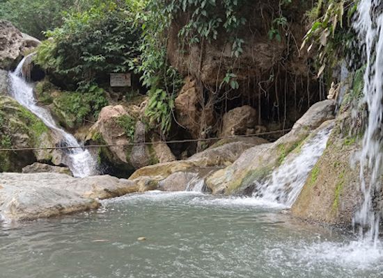 philippines/visayas/attraction/tinubdan-falls