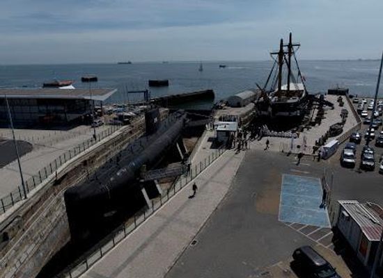 portugal/estremadura/attraction/frigate-dom-fernando-ii-e-gloria