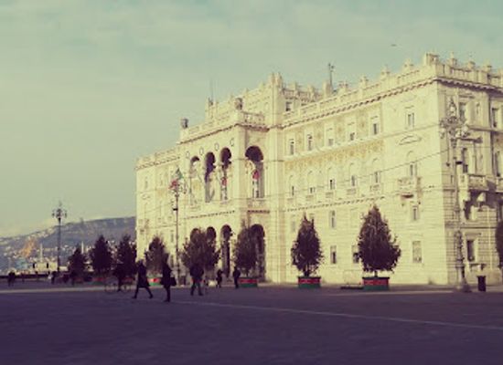 italy/friuli-venezia-giulia/attraction/fountain-of-the-four-continents