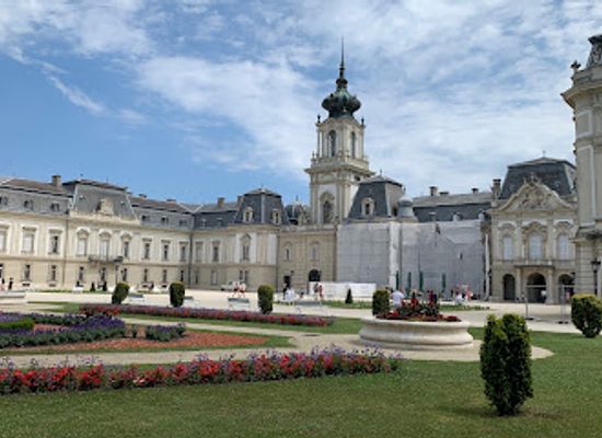 hungary/keszthely/attraction/palmahaz-es-madarpark