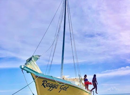 belize/central-belize/attraction/ragga-sailing-adventures