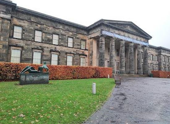 united-kingdom/edinburgh/attraction/national-galleries-of-scotland-modern-one