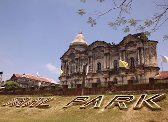 philippines/taal-volcano/attraction/minor-basilica-of-st-martin-of-tours