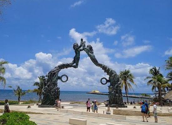 mexico/cozumel/attraction/parque-los-fundadores