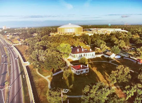 mississippi/biloxi/attraction/jefferson-davis-presidential-library