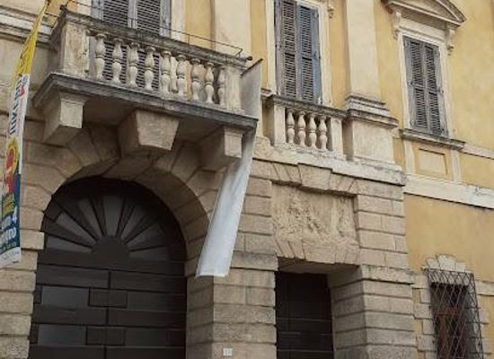italy/verona/attraction/palazzo-guarienti