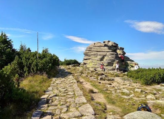 czechia/krkonose/attraction/maiden-rocks