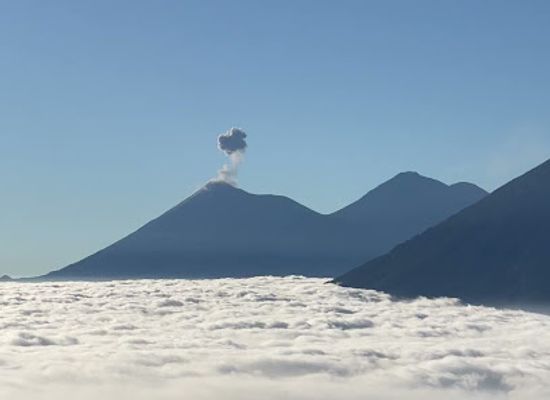 guatemala/pacaya-volcano/attraction/pacaya-trail