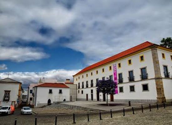portugal/evora/attraction/centro-de-arte-e-cultura-fundacao-eugenio-de-almeida