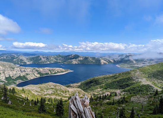 washington/the-blue-mountains/attraction/mount-st-helens-national-volcanic-monument