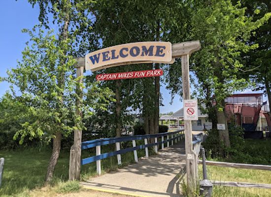 michigan/warren-dunes-state-park/attraction/captain-mikes-fun-park-inc