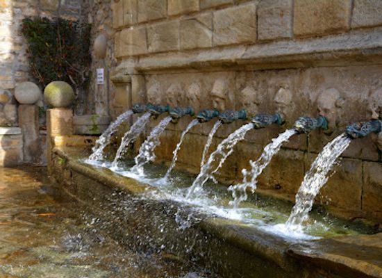 spain/catalonia/attraction/les-fonts-de-les-canelles